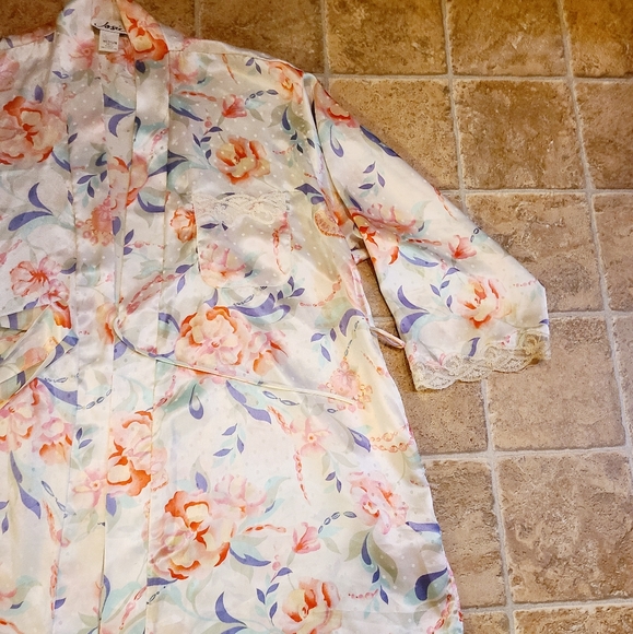 Vintage Josie Natori Kimono Short Robe Floral - Picture 2 of 7